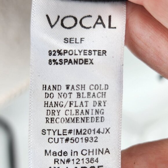 VOCAL APPAREL Plus Size Ultrasuede Burgundy Red Western Fringe Jacket 1X-3X NWT - Picture 3 of 3